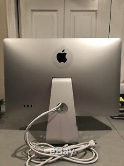 Apple 24 LED Cinema Display A1267 1920x1200 Resolution With cables And Stand