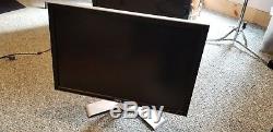 Dell UltraSharp 2407WFP withStand 24 Widescreen LCD Monitor