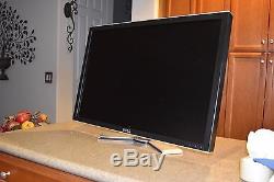Dell UltraSharp 3007WFPt 30 Widescreen LCD Monitor WithStand