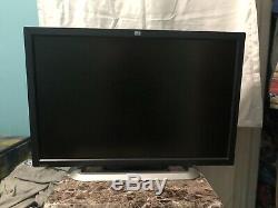 HP LP3065 30 LCD Monitor With Stand in Original Box Great condition