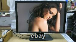 HP Z30i 30 LCD Monitor 2560x1600 HDMI DVI USB LCD Display with Stand & Cables