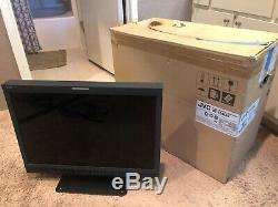 JVC DT-V24L1D LCD Monitor with HD SDI & mount for C-stand